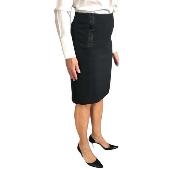 A-K-R-I-S Black wool skirt 2 designer short zipper insets on front zip back sz 6 - Picture 3 of 5